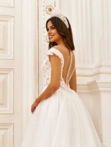 Wedding Dress BF0124 Photo 3 - BRIDAL FASHION